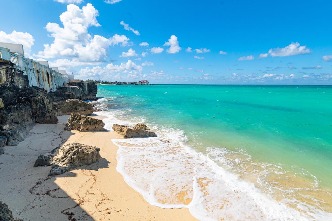 7 - Oceanfront Appartement Nassau